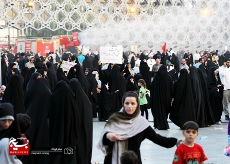 اجتماع بزرگ مردمی عفاف و حجاب در میدان آیینی امام حسین علیه السلام