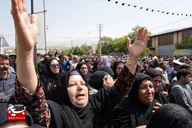تشییع با شکوه دو شهید فراجا در یاسوج