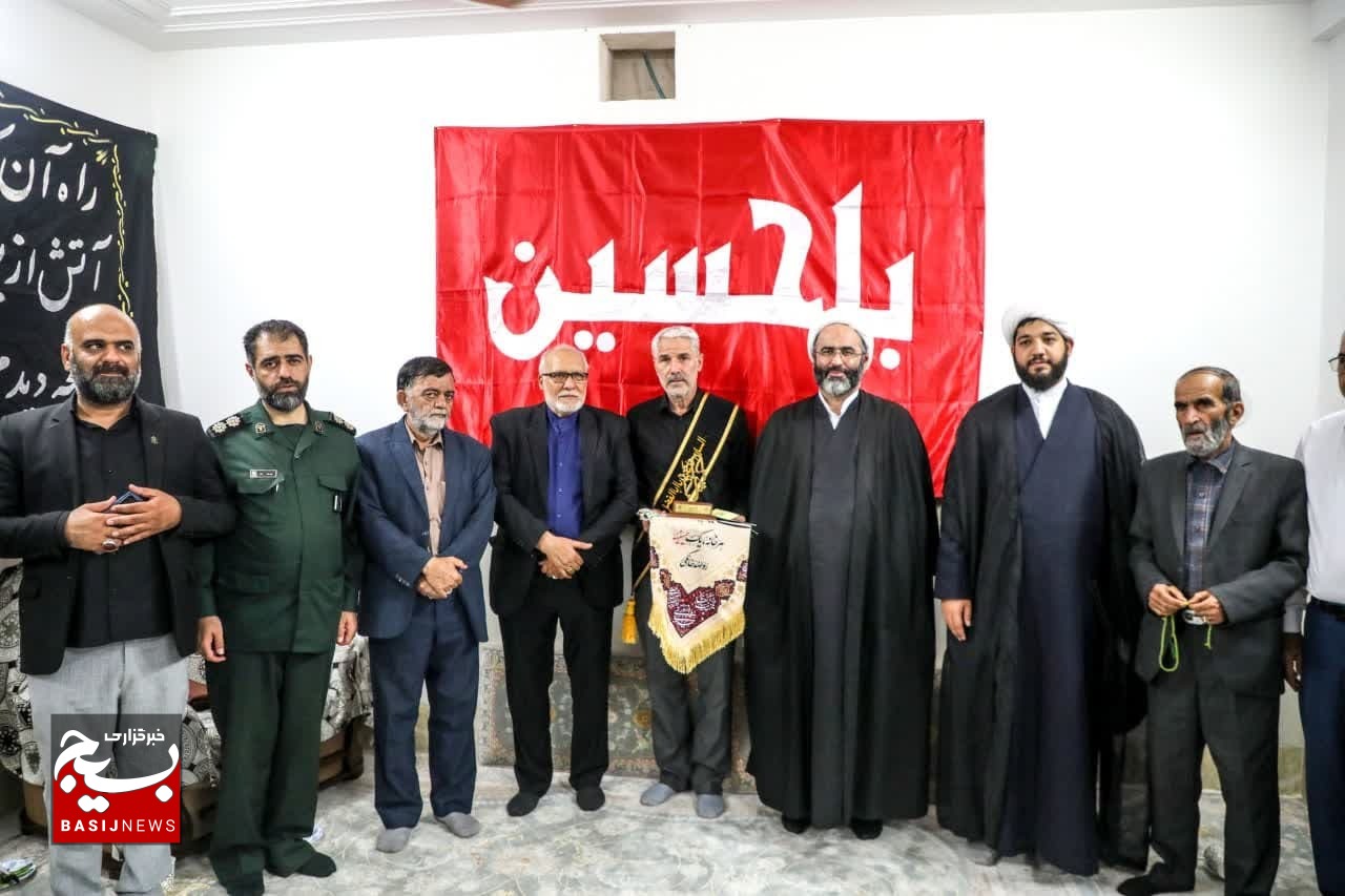 میانداران و پیرغلامان حسینی در قم تکریم شدند میانداران و پیرغلامان حسینی در قم تکریم شدند