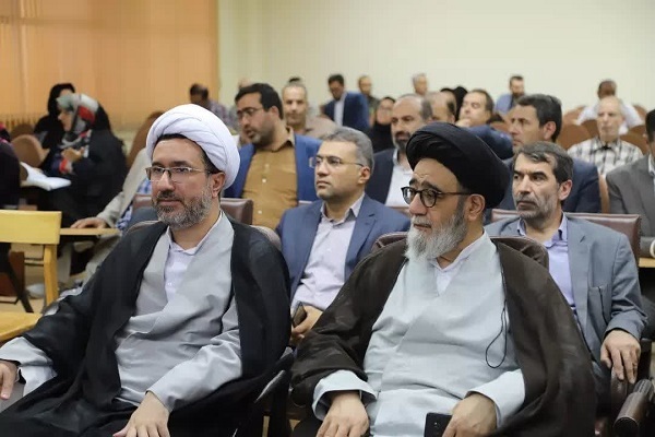 رونمایی کتاب «تذکره نواب» در تبریز