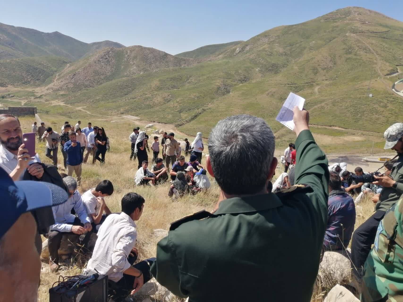 حضور کاروان های راهیان‌نور استان زنجان در یادمان شهدای عملیات نصر 7 به روایت تصویر از سفر به سرزمین شهدا
