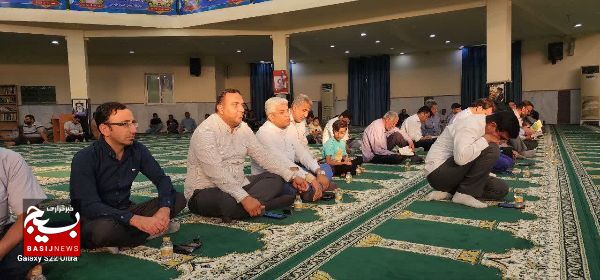مراسم معنوی دعای عرفه در مصلی نماز جمعه شهر عسلویه برگزار شد.