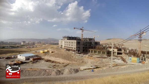 بازدید خبرنگاران از روند ساخت بیمارستان یکهزار تخت خوابی تبریز بازدید خبرنگاران از روند ساخت بیمارستان یکهزار تخت خوابی تبریز