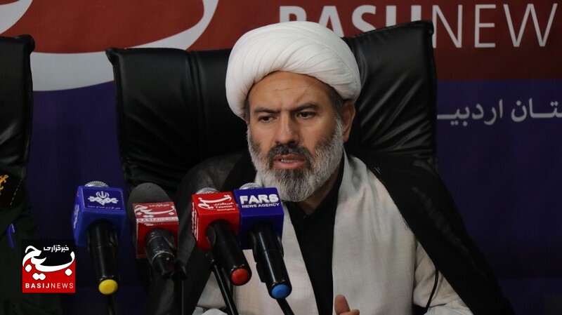 رسانه‌ها به جهاد تبیین و جهاد خدمات‌رسانی بپردازند