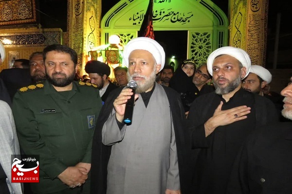 عزاداری هیات‌های شهرک‌های شمال غرب شیراز با حضور امام جمعه شیراز