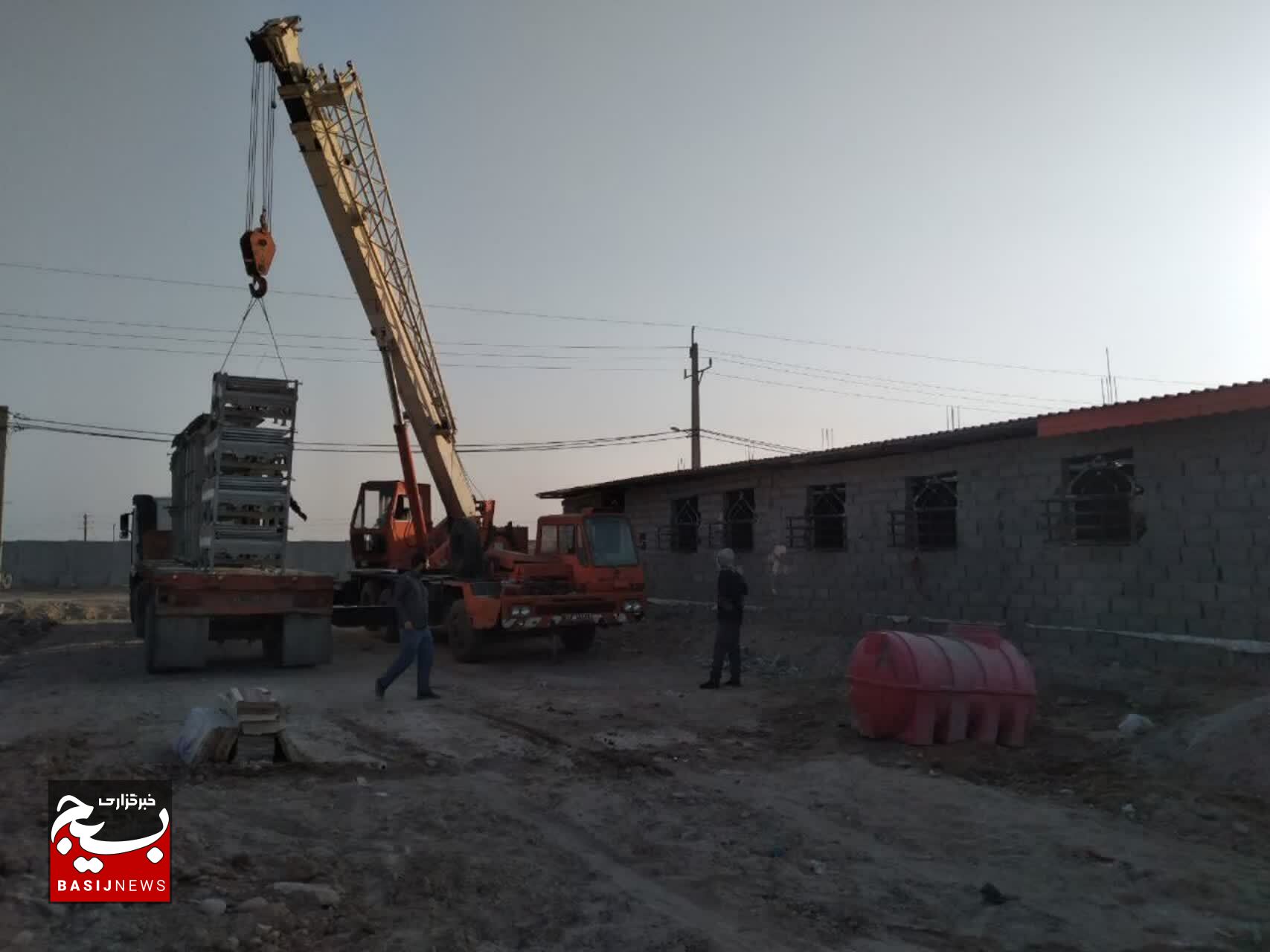 انتقال تجهیزات موکب شهدای دانشجو خوزستان به پایانه مرزی چذابه