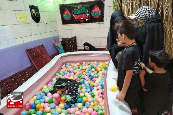 در حسینیه کودک و نوجوان بچهها با برنامه های متنوع، با قیام عاشورا آشنا میشوند+عکس در حسینیه کودک و نوجوان بچهها با برنامه های متنوع، با قیام عاشورا آشنا میشوند+عکس