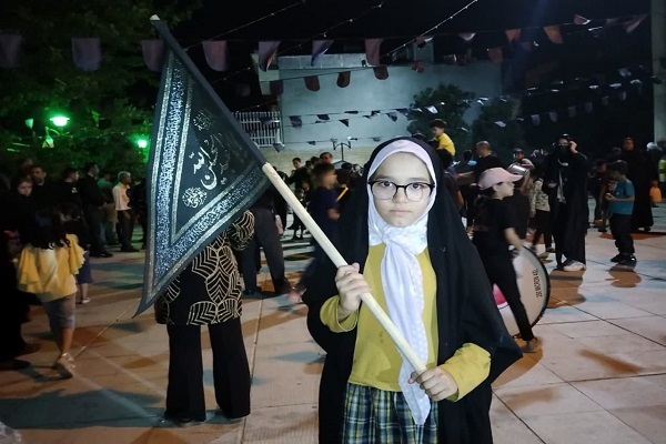 یادبود شهدای آبروی محله فرهنگیان همراه با عزاداری اباعبدالله برگزار شد +عکس