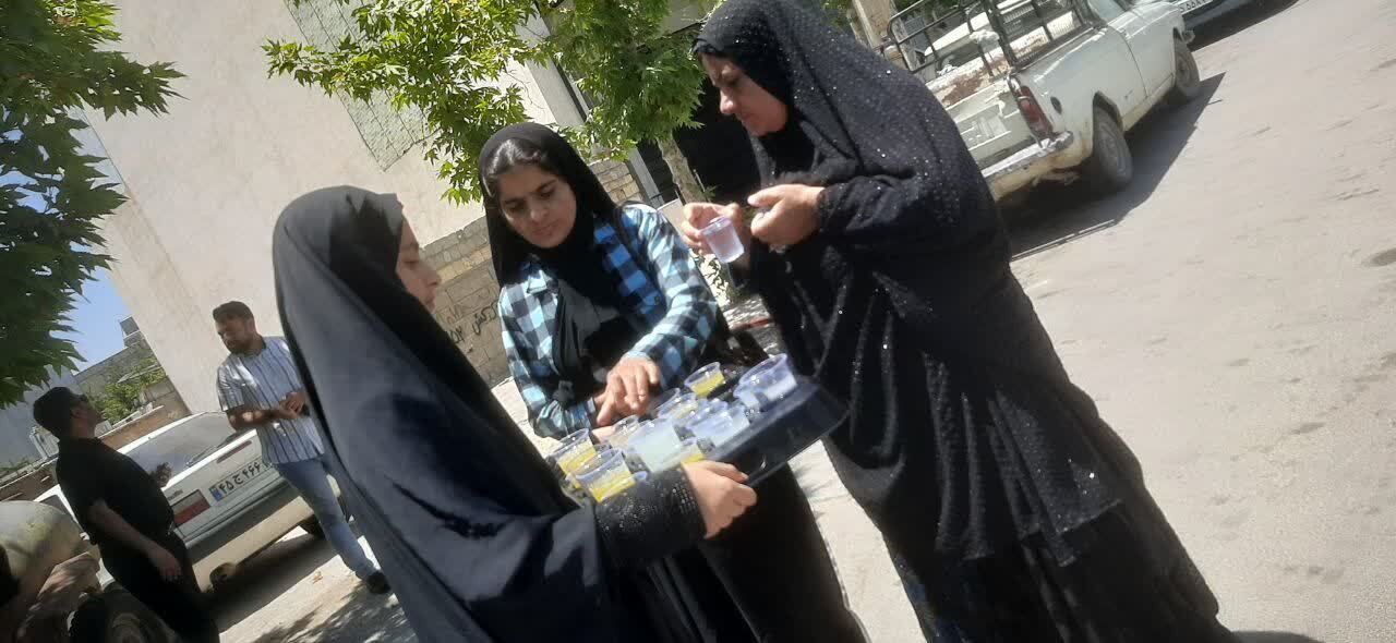 موکب داری سازمان بسیج مهندسین عمران و معماری سپاه فتح در روز عاشورا