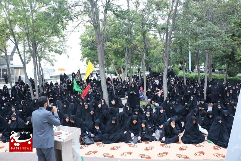 اجتماع بزرگ رهروان زینبی در اردبیل برگزار شد + تصویری