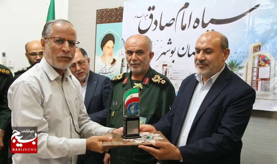 آزادگان تجلی صبر و استقامت هستند