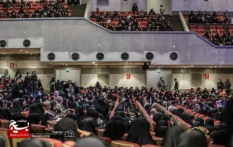 اولین یادواره بانوان شهید پایتخت با عنوان «لشکر فرشتگان»