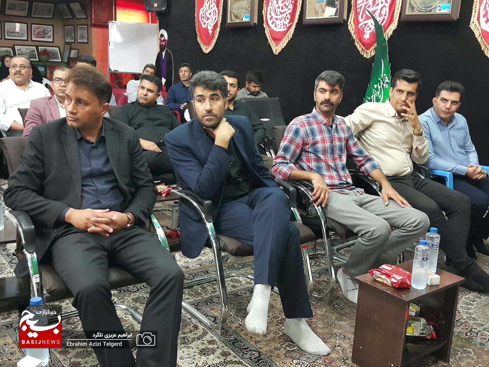 اصناف و بازاریان تحت تاثیر جوسازی رسانه ای دشمن قرار  نگیرند