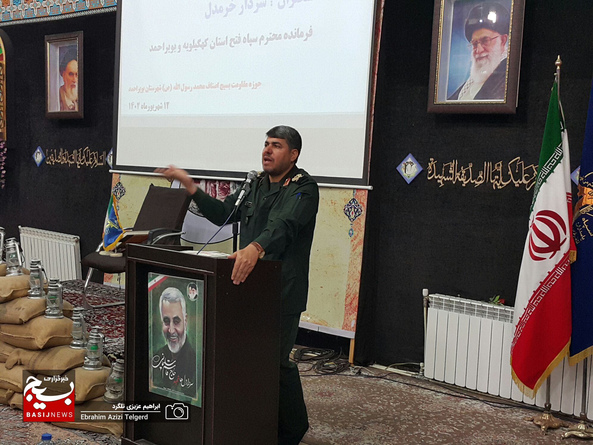 اصناف و بازاریان تحت تاثیر جوسازی رسانه ای دشمن قرار  نگیرند