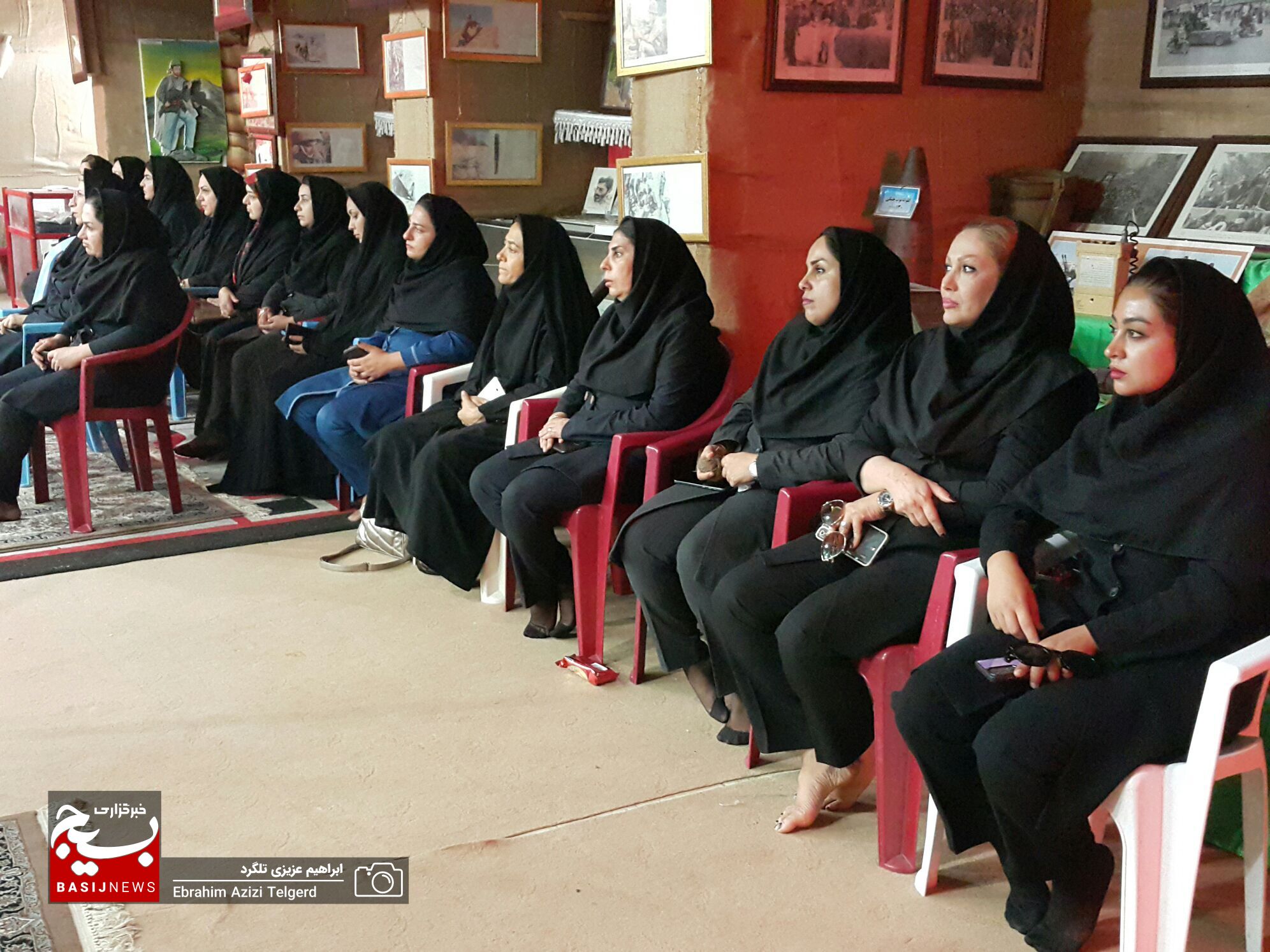 اصناف و بازاریان تحت تاثیر جوسازی رسانه ای دشمن قرار  نگیرند