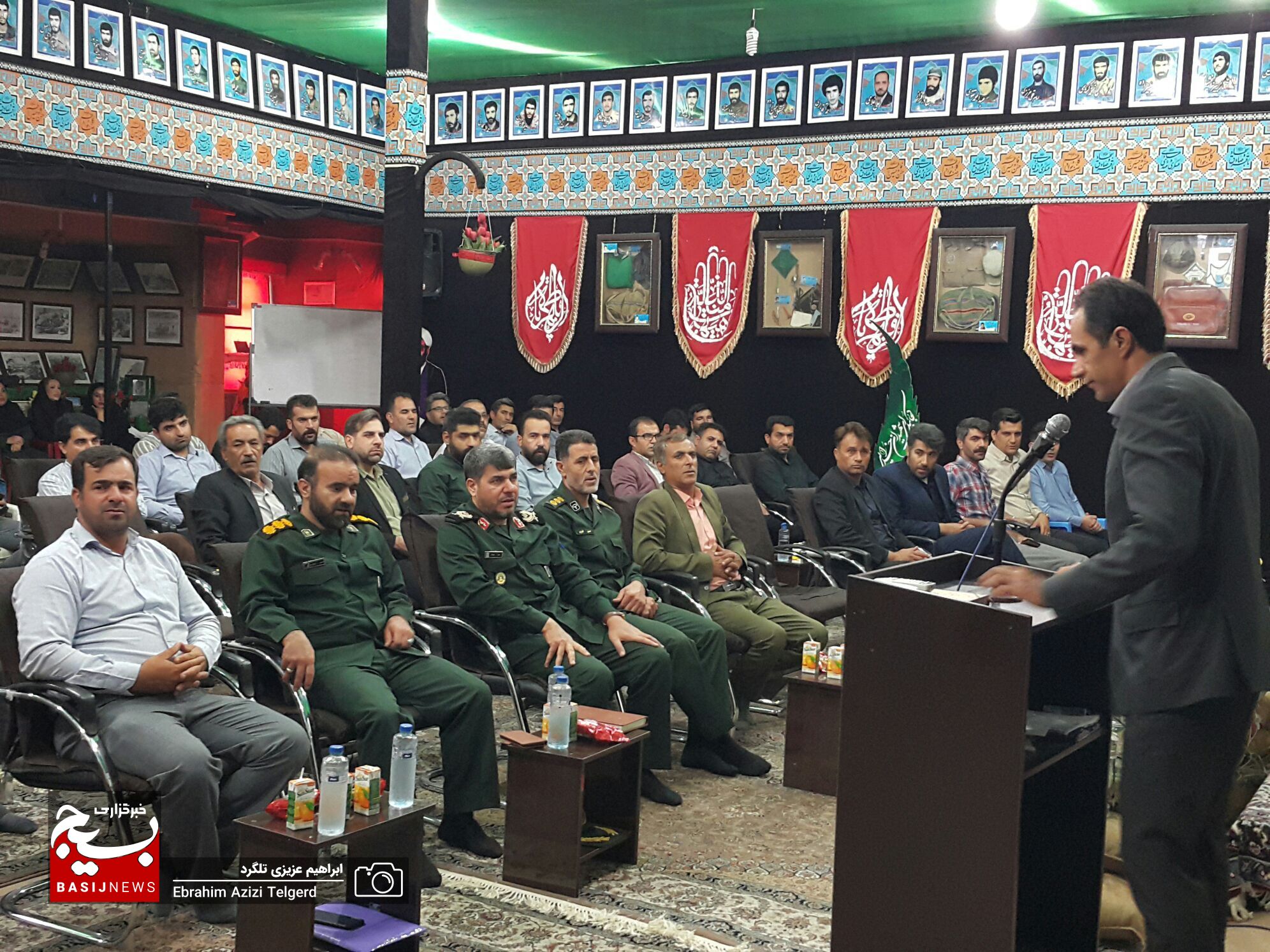 اصناف و بازاریان تحت تاثیر جوسازی رسانه ای دشمن قرار  نگیرند