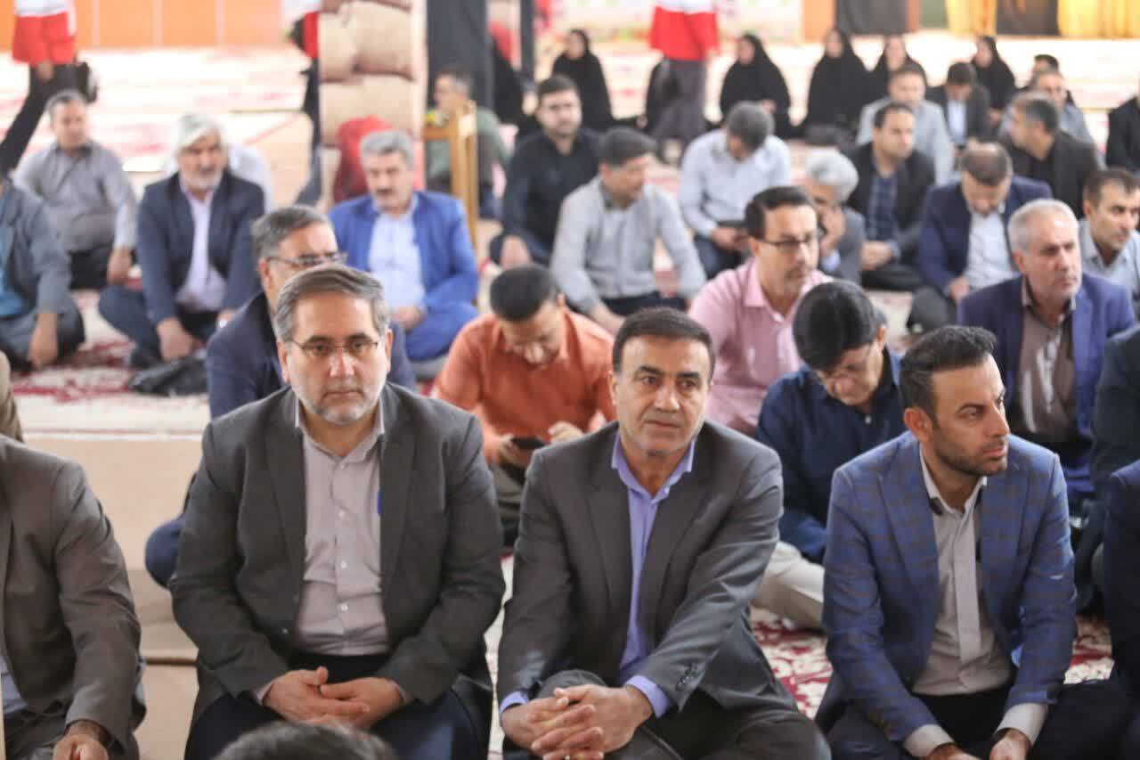 آغاز برنامه های هفته دولت با آیین غبار روبی و گلباران مزار شهیدان در یاسوج