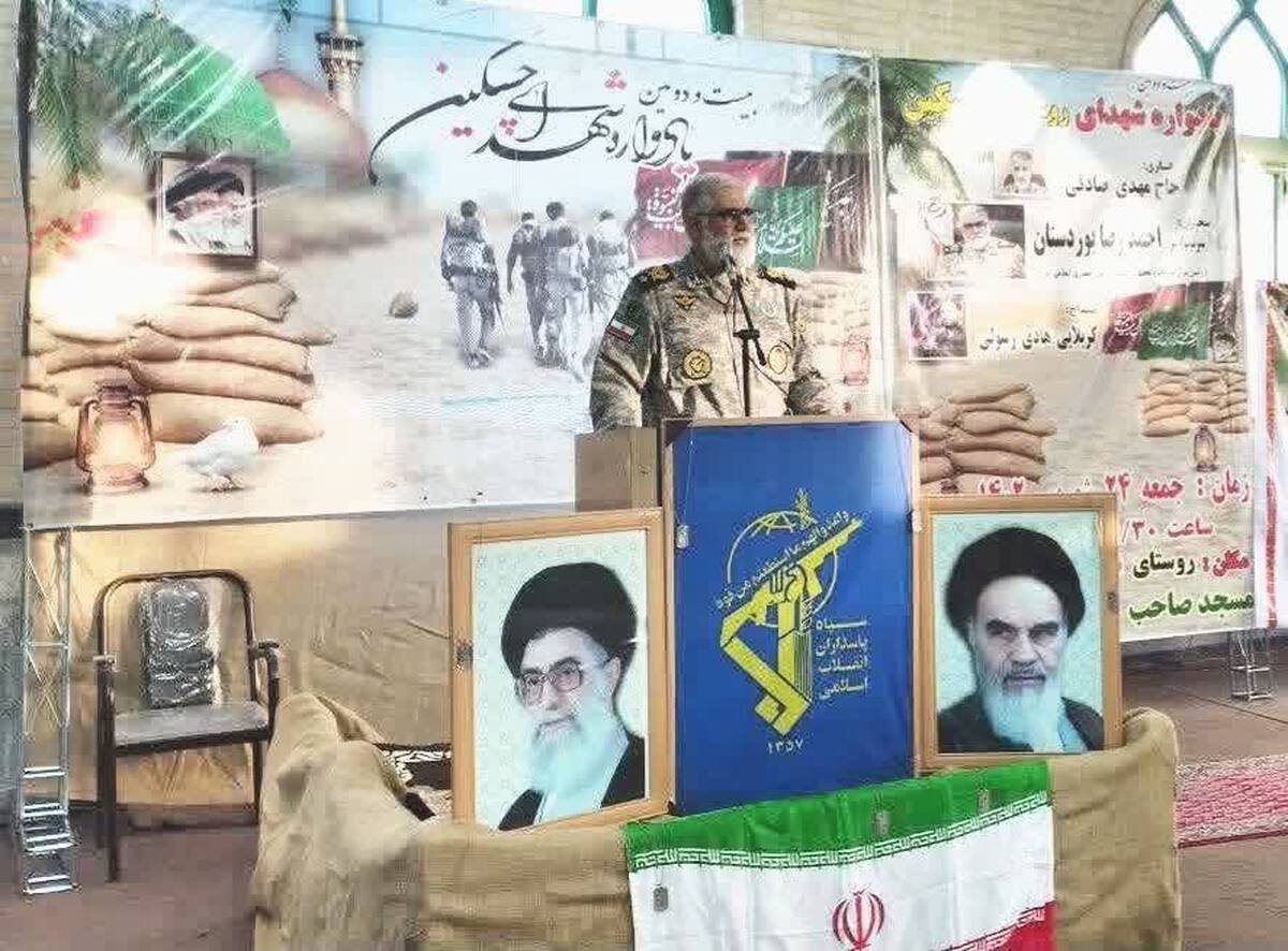 اقتدار آمریکا در نظم نوین جهانی، رو به افول است/با ولایت پذیری از مسیرهای سخت پیش رو گذر می کنیم