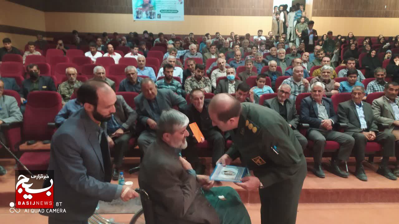 ۳۵۰ پیشکسوت دفاع مقدس در شهرستان دنا تجلیل شدند