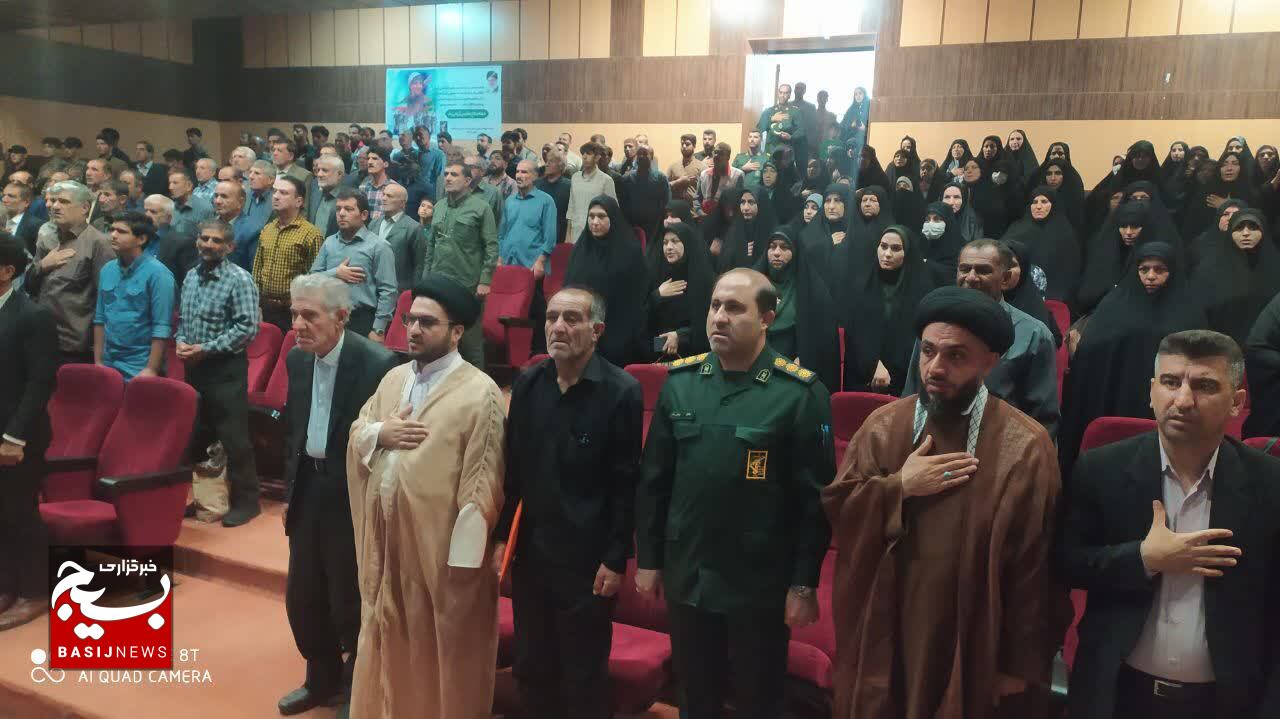 ۳۵۰ پیشکسوت دفاع مقدس در شهرستان دنا تجلیل شدند