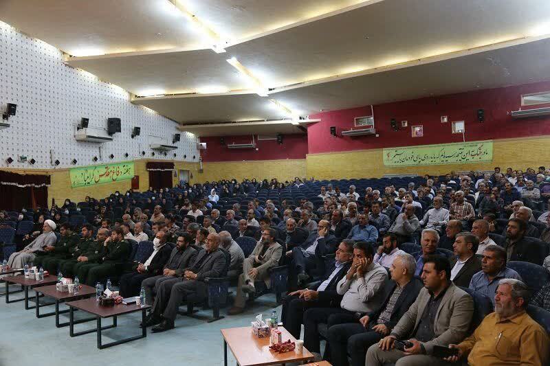 تجلیل از پیشکسوتان جهاد و مقاومت  در شهرستان گچساران