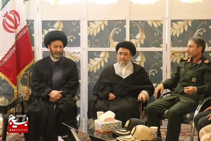 دیدار فرماندهان نظامی و انتظامی استان اردبیل با آیت الله عاملی 