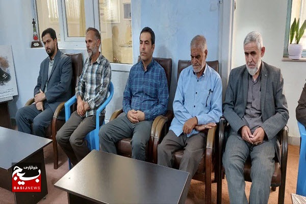 تنها راه نجات در برابر هجمه دشمنان تبیین گنجینه دفاع مقدس است