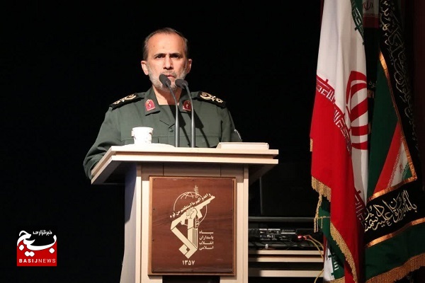 حفظ انسجام و آمادگی در بسیج با برنامه ریزی مستمر فرماندهان امکان پذیر است/ موفقیت در هر زمینه‌ای با روحیه بسیجی تضمین می‌شود +تصاویر