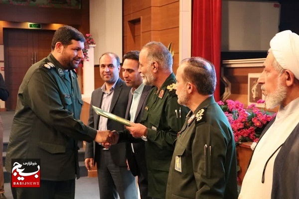 حفظ انسجام و آمادگی در بسیج با برنامه ریزی مستمر فرماندهان امکان پذیر است/ موفقیت در هر زمینه‌ای با روحیه بسیجی تضمین می‌شود +تصاویر