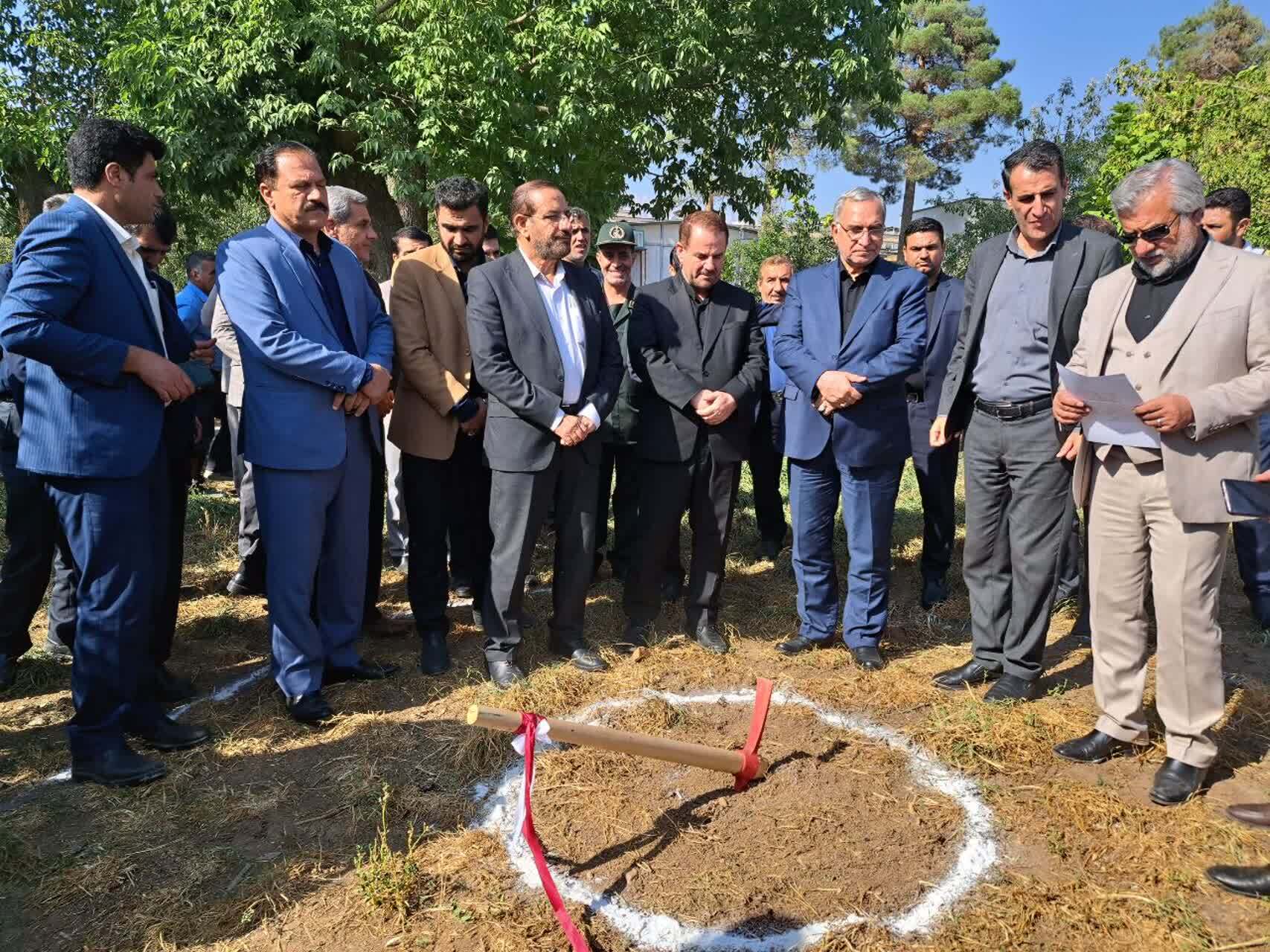 کلنگ زنی رادیوتراپی در بیمارستان شهید بهشتی یاسوج کلنگ زنی رادیوتراپی در بیمارستان شهید بهشتی یاسوج