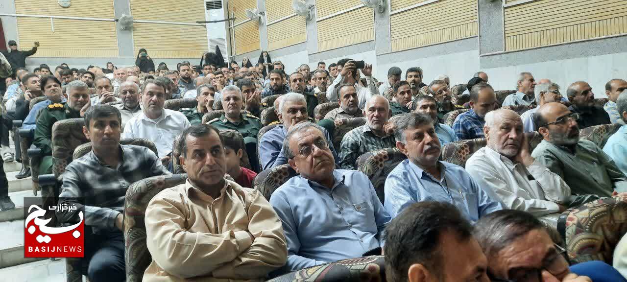 مراسم نکوداشت و تجلیل از پیشکسوتان دفاع مقدس در دشتستان/ تصاویر