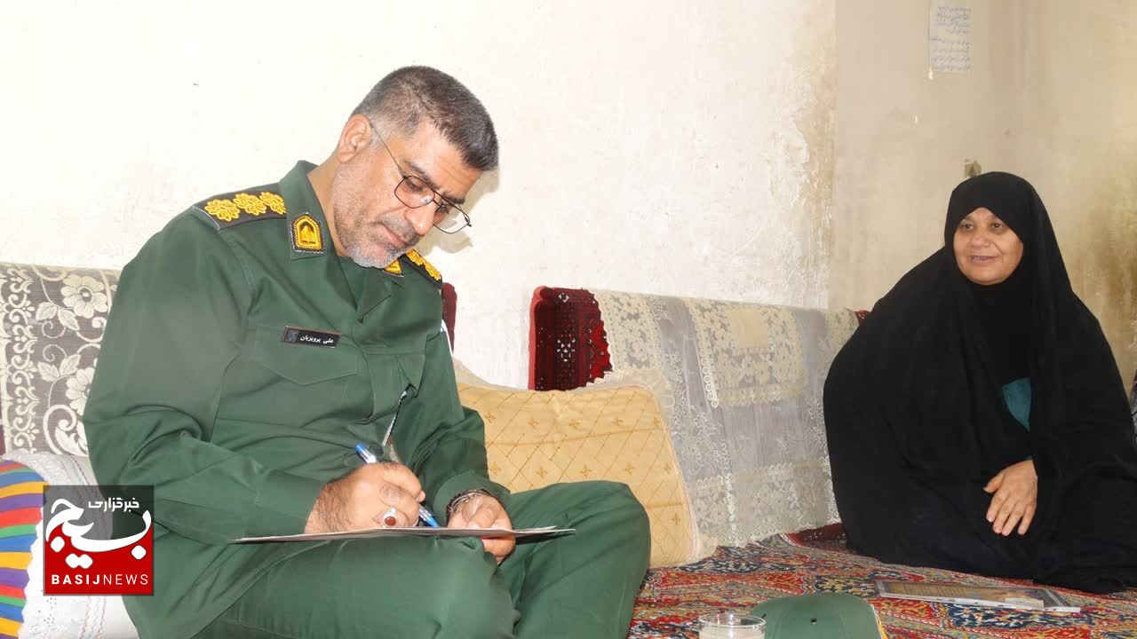 تجلیل بسیج حقوق دانان استان از خانواده شهیدان خوید و شفیعیان