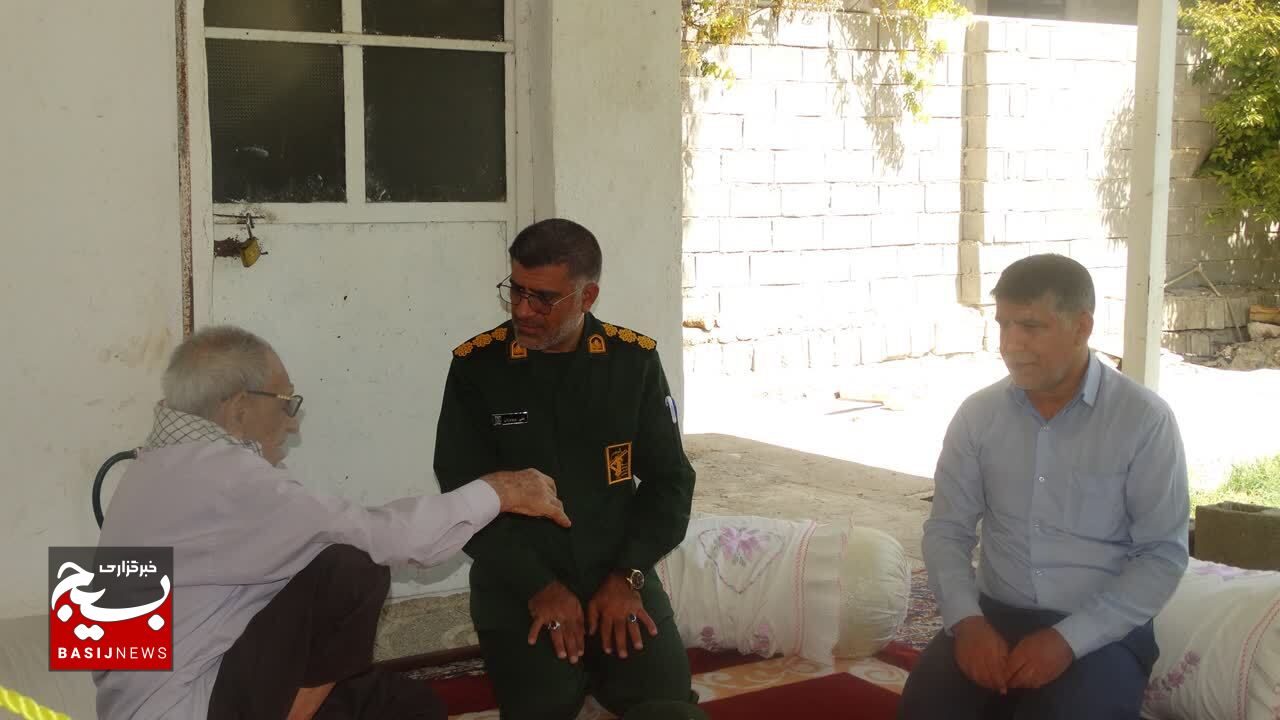 تجلیل بسیج حقوق دانان استان از خانواده شهیدان خوید و شفیعیان