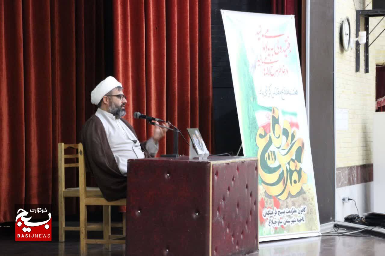 دشمنان امروز به دنبال اختلاف افکنی هستند