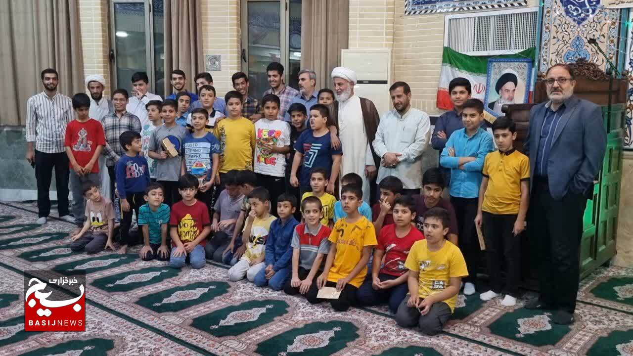 نوجوانان فعال پایگاه شهید جلالی نسب قم تجلیل شدند