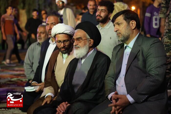 نخستین سالگرد شهادت شهید مدافع امنیت «محمد مهدی زاهدلویی» در قم برگزار شد نخستین سالگرد شهادت شهید مدافع امنیت «محمد مهدی زاهدلویی» در قم برگزار شد
