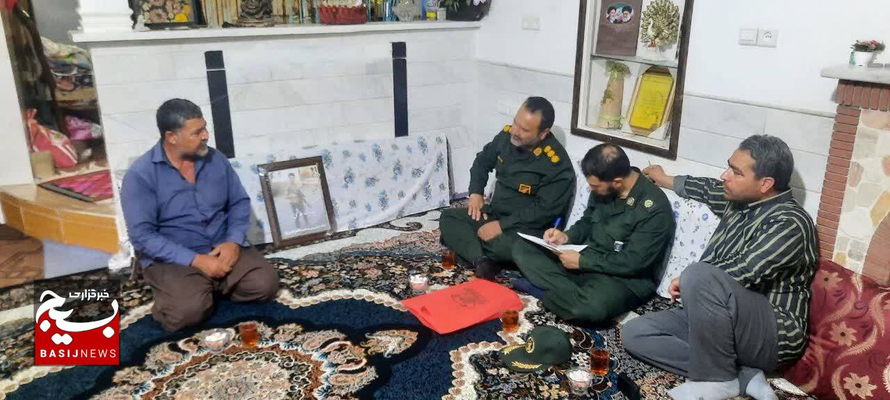 ۶ خانواده شهید مدافع حرم در شهر قنوات تجلیل شدند ۶ خانواده شهید مدافع حرم در شهر قنوات تجلیل شدند