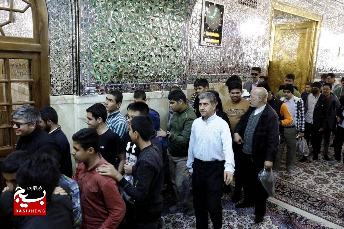 بیش از هزار و ۲۰۰ زائر روشندل با چشم دل به یار آمدند + عکس
