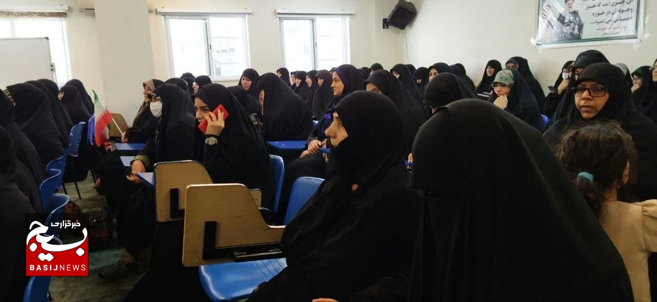 دشمن با ابزار رسانه در تلاش برای ادراک سازی ذهنی است دشمن با ابزار رسانه در تلاش برای ادراک سازی ذهنی است