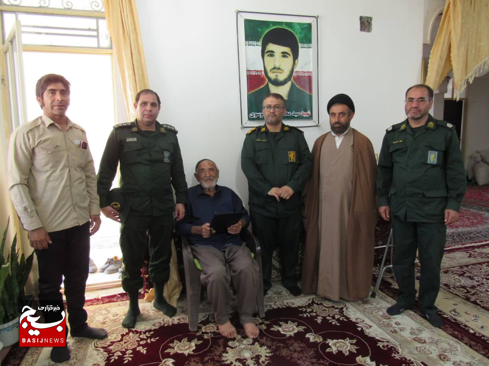 سرکشی از خانواده شهدای پاسدار شهرستان چرام