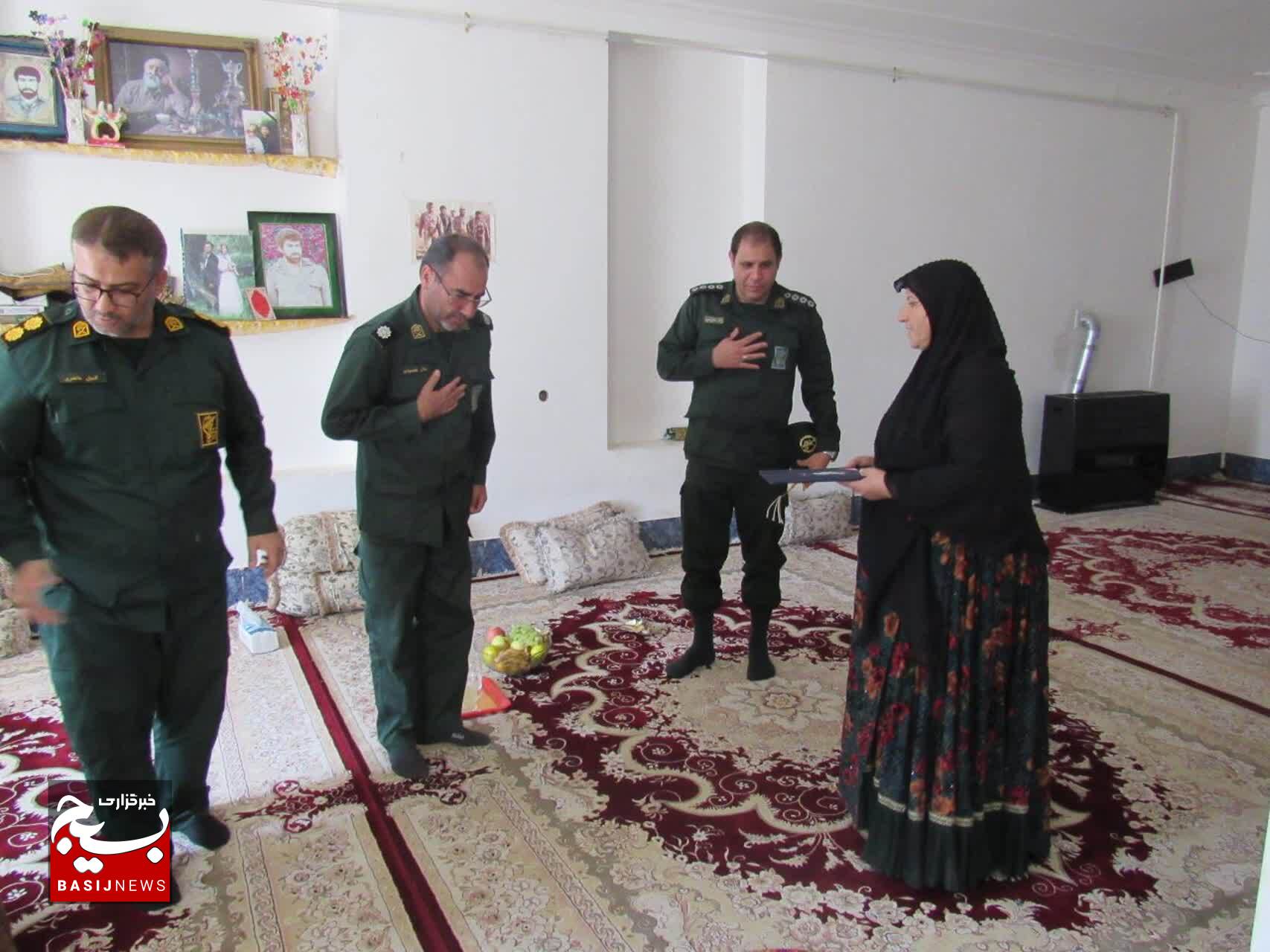 سرکشی از خانواده شهدای پاسدار شهرستان چرام