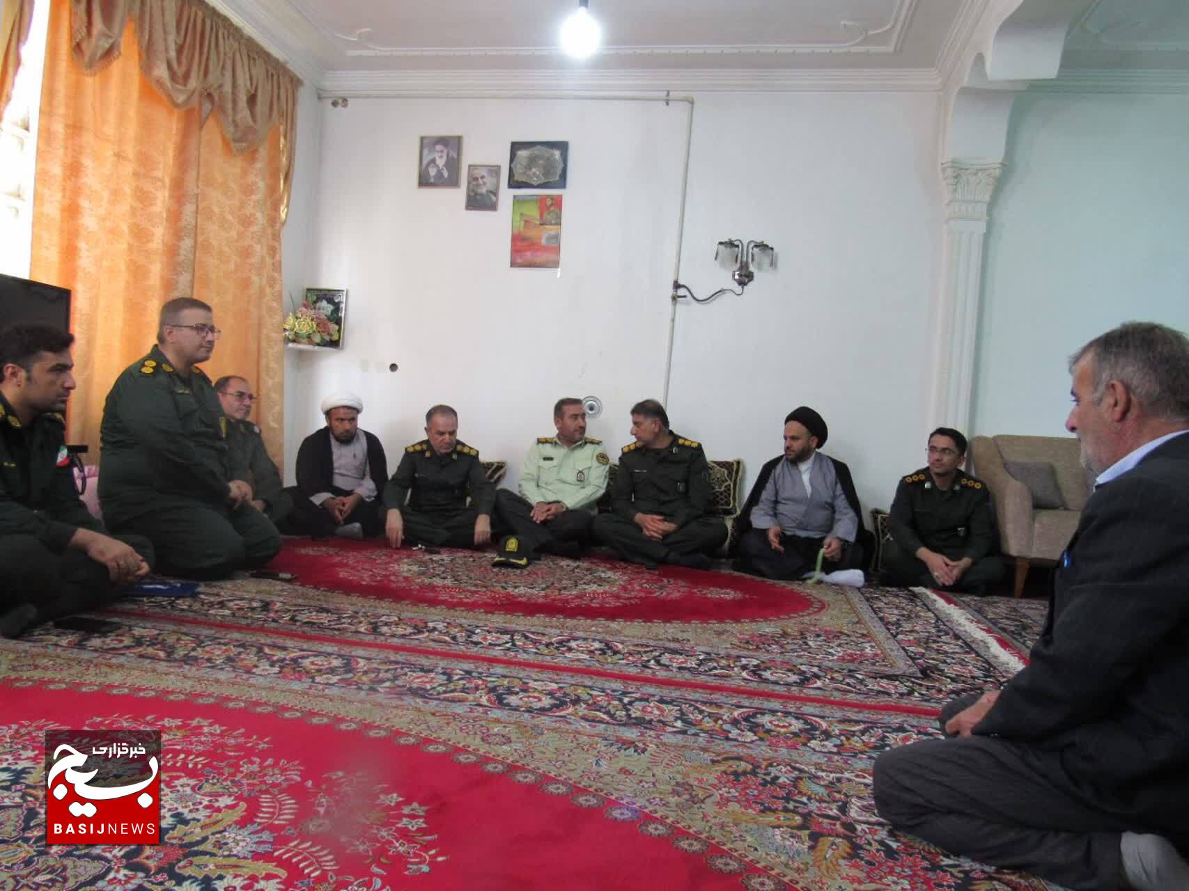 سرکشی از خانواده شهدای پاسدار شهرستان چرام