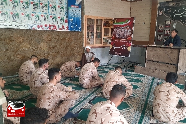 رزمندگان و شهدا هترین الگو برای سربازان هستند رزمندگان و شهدا هترین الگو برای سربازان هستند