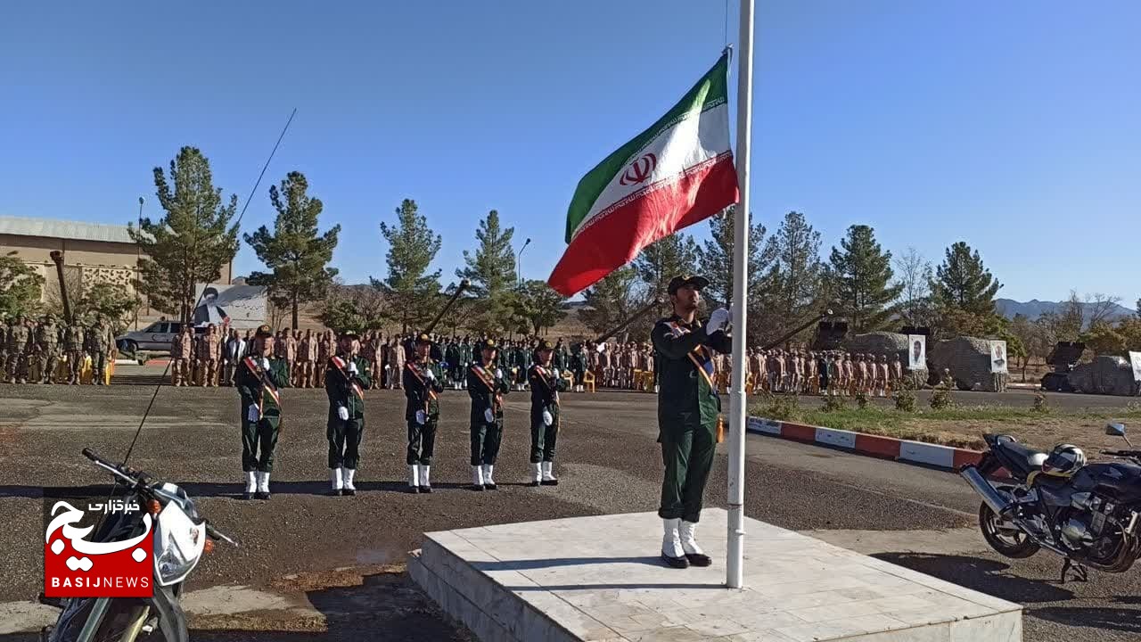 دشمن در جنگ شناختی ترکیبی به دنبال فتح باورهای اعتقادی است/از دلِ ظالمانه ترین تحریمها به قدرت برتر پهبادی دنیا رسیدیم دشمن در جنگ شناختی ترکیبی به دنبال فتح باورهای اعتقادی است/از دلِ ظالمانه ترین تحریمها به قدرت برتر پهبادی دنیا رسیدیم
