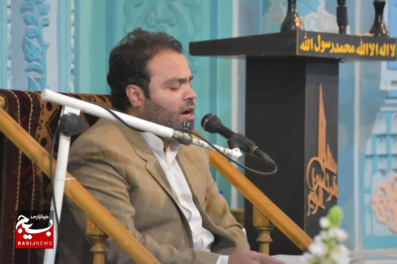 محفل انس با قرآن کریم به مناسبت هفته وحدت در تایباد برگزار شد+فیلم