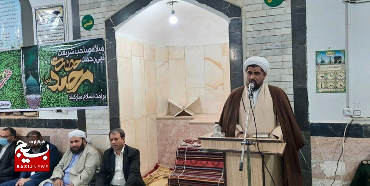 دشمنان برای تکه تکه کردن امت اسلامی به انواع ترفندها روی آوردند/شیعه و سنی مشترکات زیادی دارند