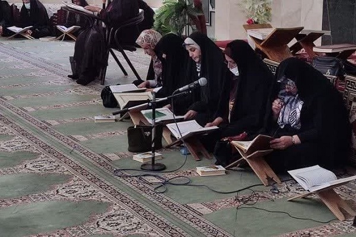 برگزاری محفل انس با قرآن کریم در حوزه زکیه زاهدان