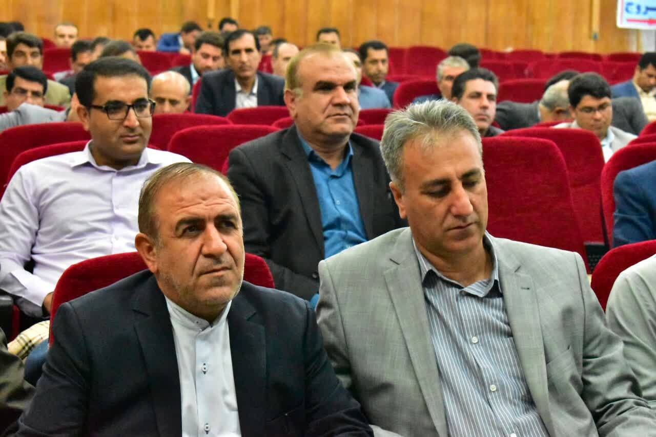 تقدیر مدیرکل آموزش وپرورش کهگیلویه وبویراحمداز خیر نیک اندیش سیف الله آزاده