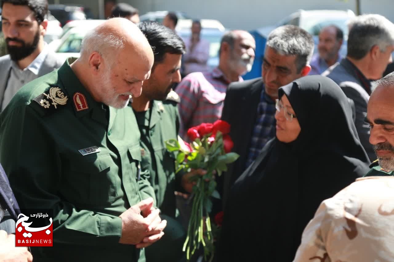 فرمانده سپاه امام رضا(ع) پای درد دل جانبازان قطع نخاعی/سردارغیاثی:شما صبر و استقامت را معنا بخشیدید + عکس
