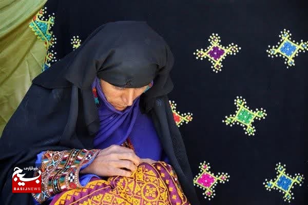 ایجاد اشتغال خانگی برای بیش از ۱۰۰ نفر در کتابخانه